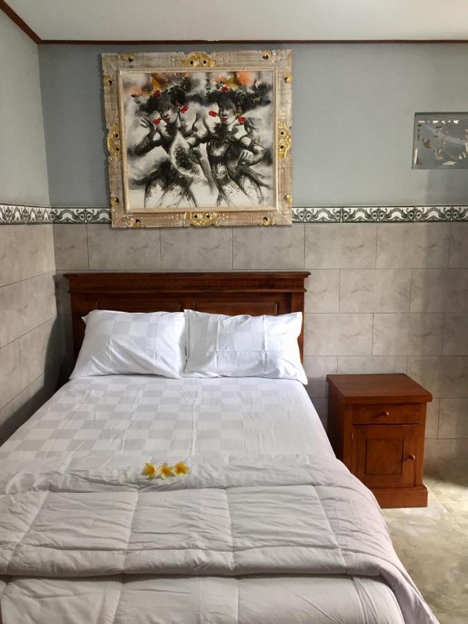 Raditya Homestay Mambat Екстериор снимка