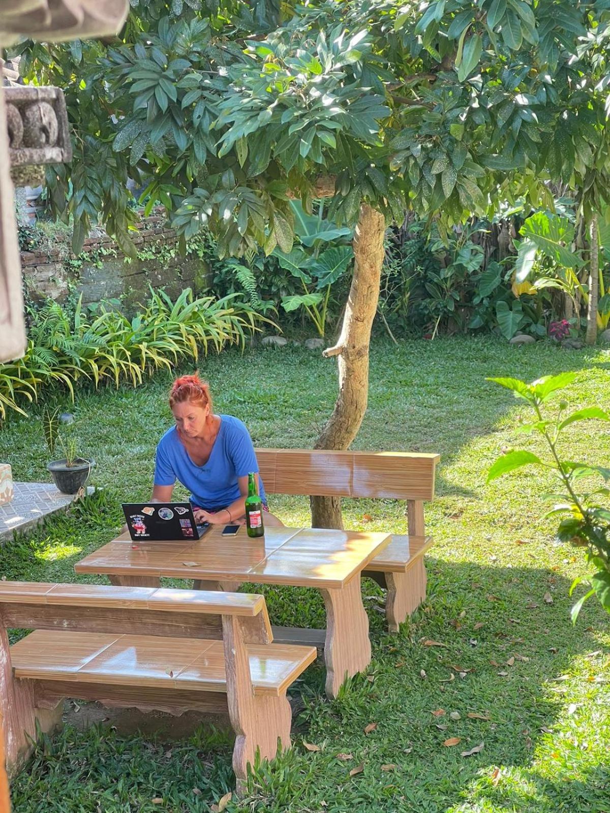 Raditya Homestay Mambat Екстериор снимка
