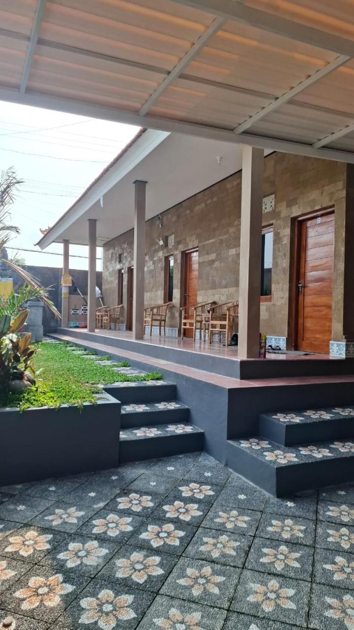 Raditya Homestay Mambat Екстериор снимка