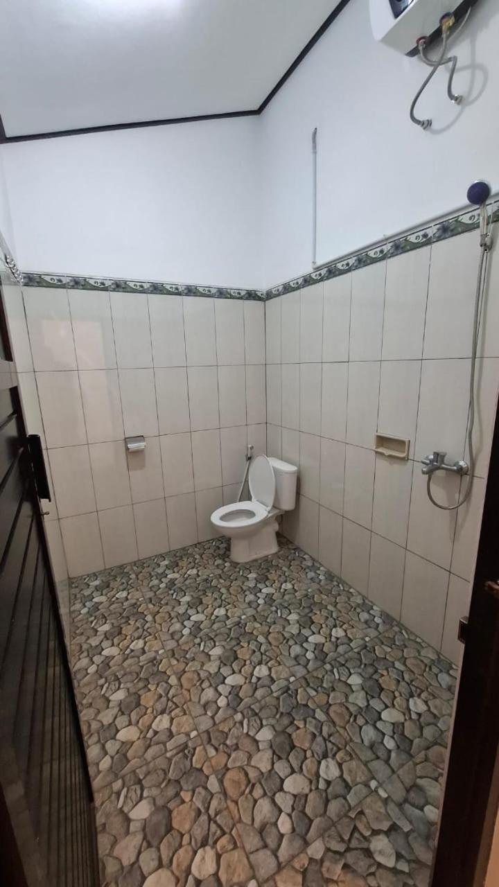 Raditya Homestay Mambat Екстериор снимка
